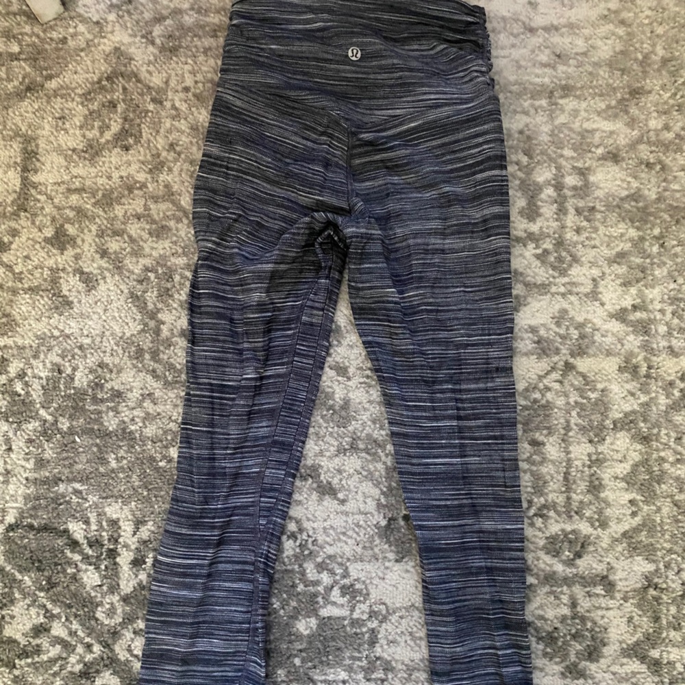 Lululemon Aligns, Size 4